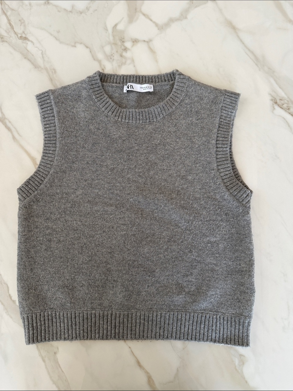 Zara Womens Gray Crewneck Sweater Vest
